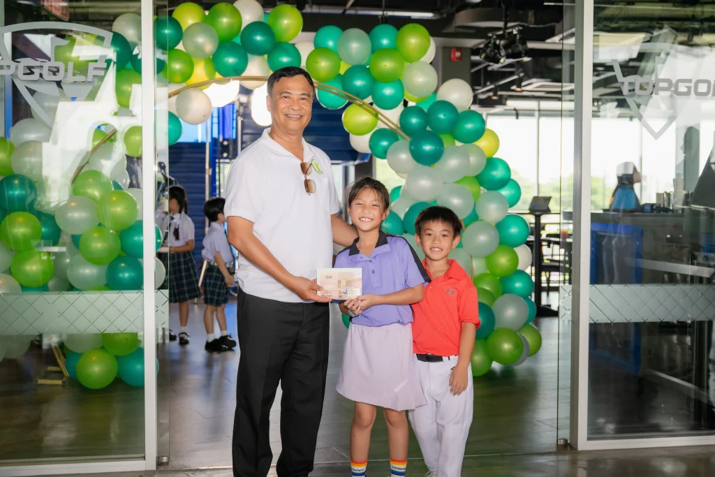 One Swing One Smiles เพื่อการศึกษา