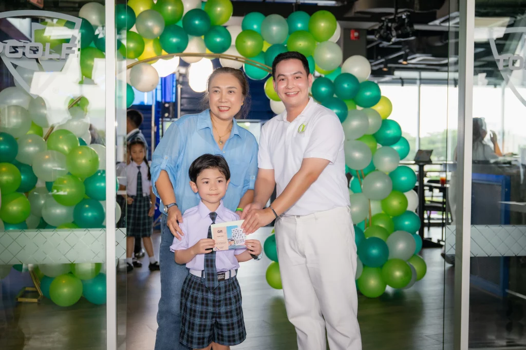 One Swing One Smiles เพื่อการศึกษา