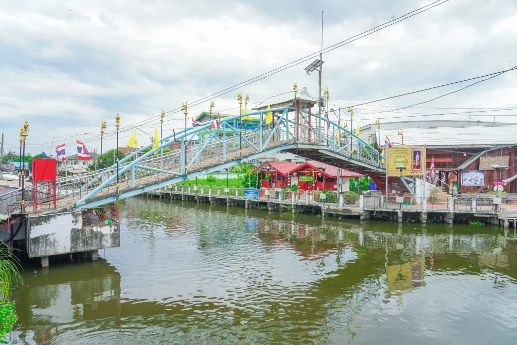 ตลาดน้ำโบราณบางพลีสมุทรปราการ