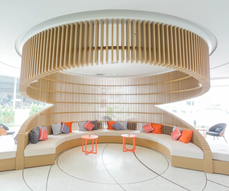 Lobby & Business Center